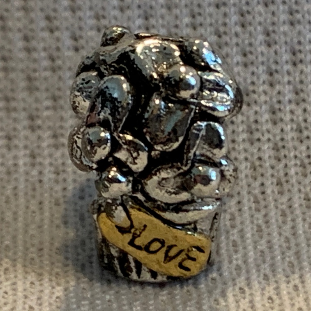 NWOT 925 Silver Flower Bouquet Bracelet Charm